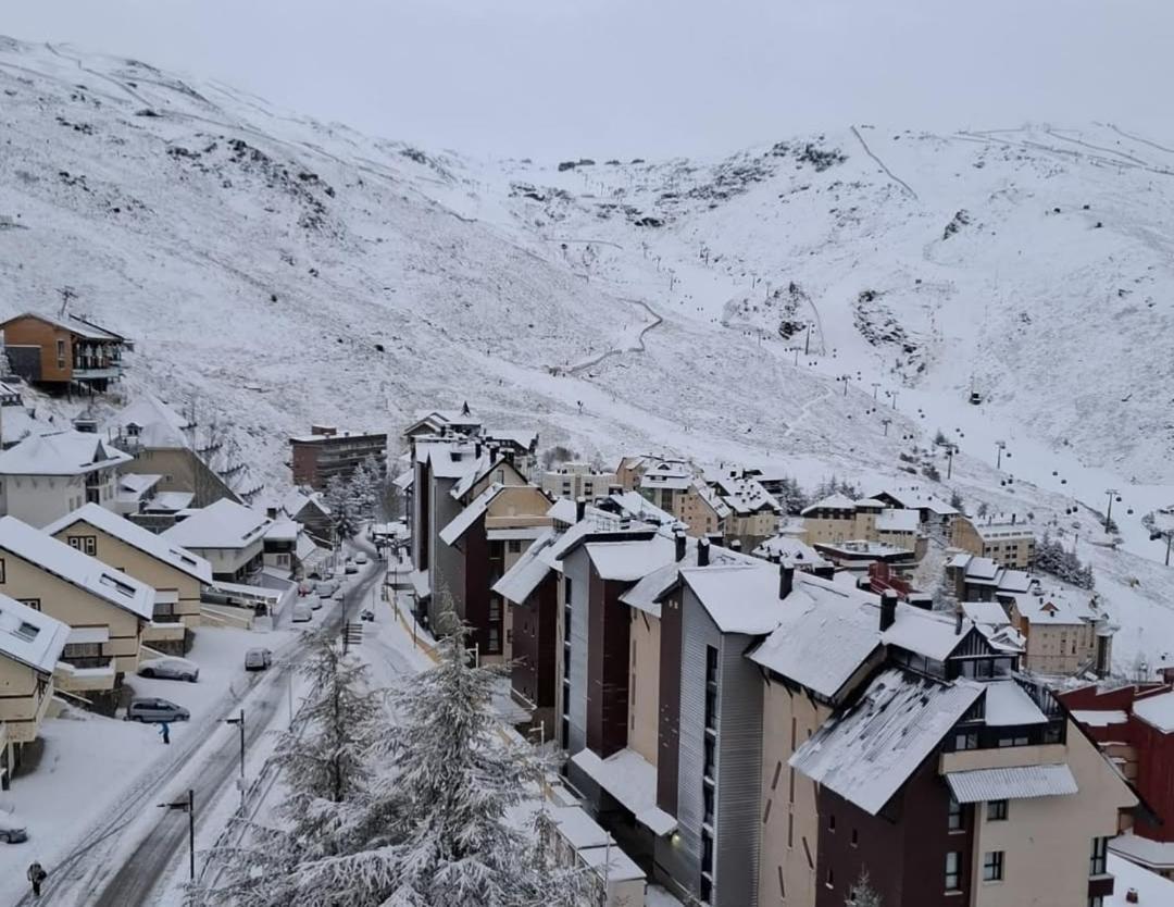 Estudio Infinity Con Parking Sierra Nevada Exteriér fotografie